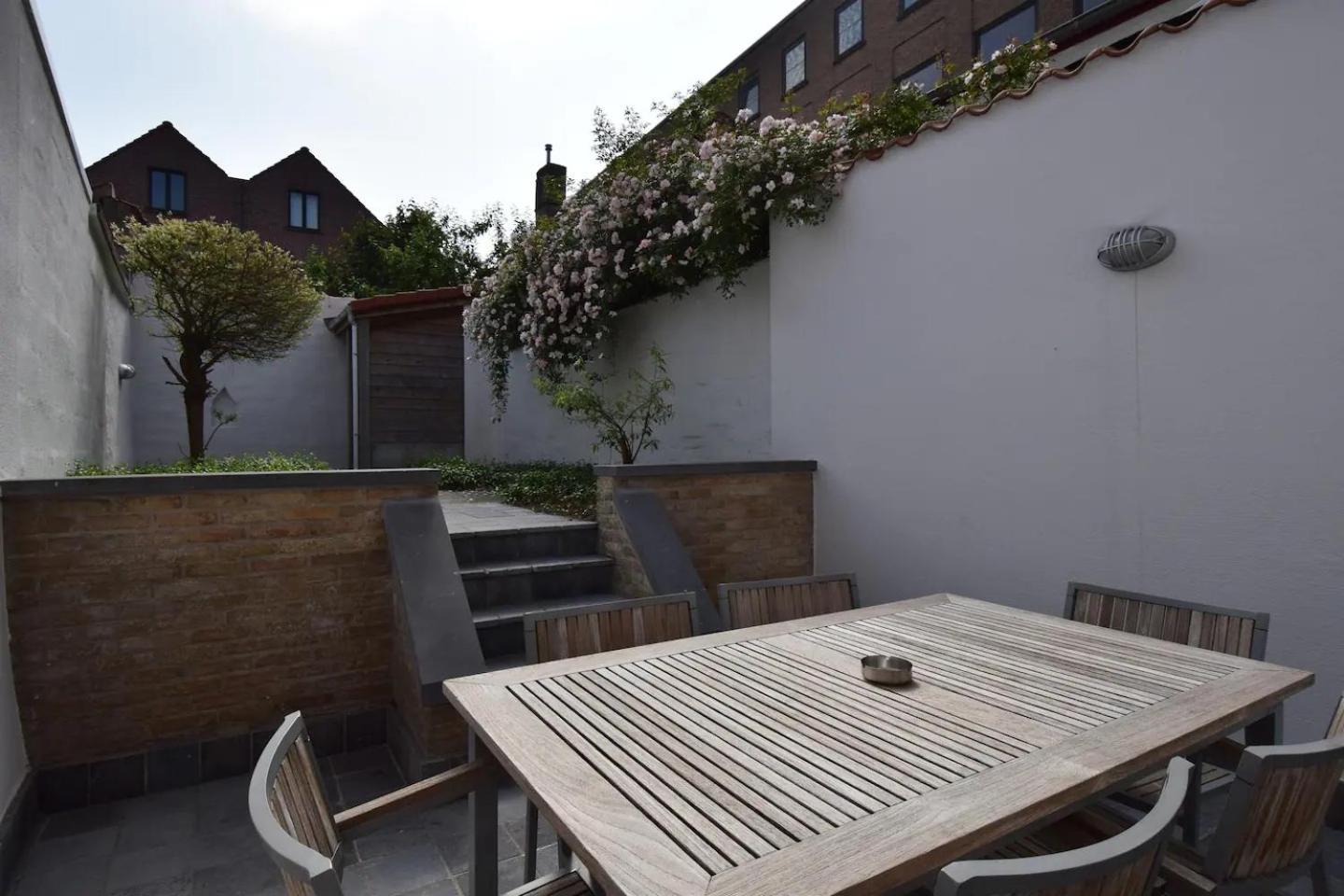 Brugse Charme Huis Met Tuin Aan Het Water 8P Брюгге Экстерьер фото
