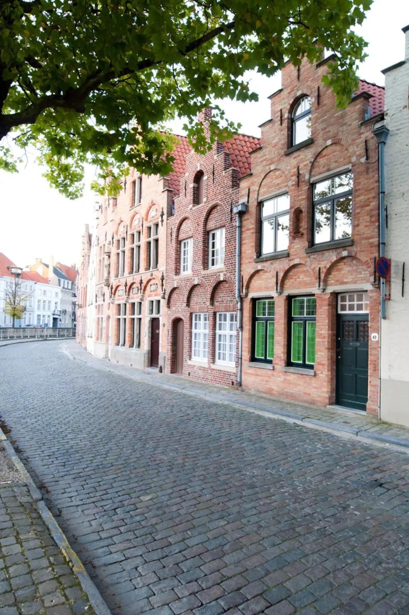 Brugse Charme Huis Met Tuin Aan Het Water 8P Брюгге Экстерьер фото